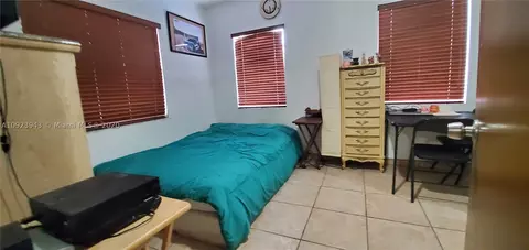 727 E 41st St, Hialeah, FL 33013 photo 13