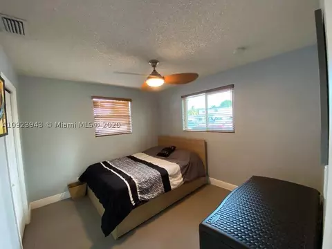 727 E 41st St, Hialeah, FL 33013 photo 11