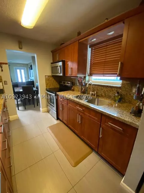 727 E 41st St, Hialeah, FL 33013 photo 7