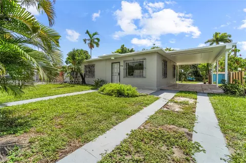 820 E 17th St, Hialeah, FL 33010 photo 2