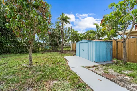 820 E 17th St, Hialeah, FL 33010 photo 16
