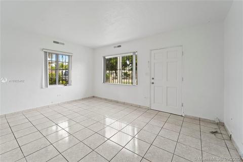 820 E 17th St, Hialeah, FL 33010 photo 4