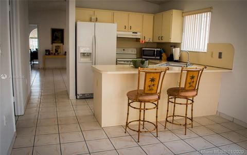 3155 W 77th Pl, Hialeah, FL 33018 photo 12