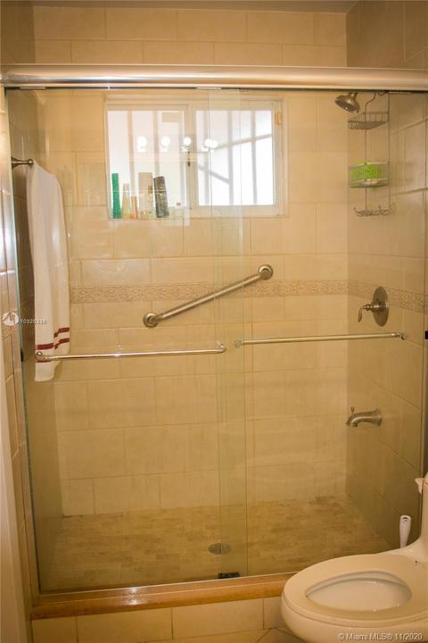 3155 W 77th Pl, Hialeah, FL 33018 photo 24
