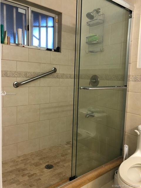 3155 W 77th Pl, Hialeah, FL 33018 photo 21