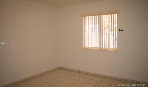 3155 W 77th Pl, Hialeah, FL 33018 photo 8