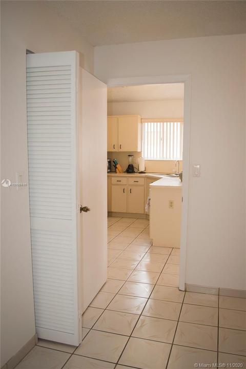 3155 W 77th Pl, Hialeah, FL 33018 photo 30