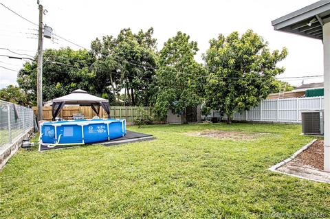752 SE 8th Pl, Hialeah, FL 33010 photo 16