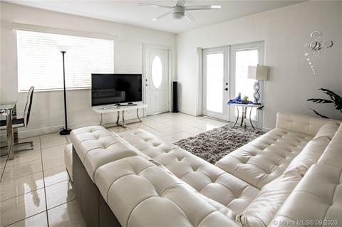 752 SE 8th Pl, Hialeah, FL 33010 photo 7
