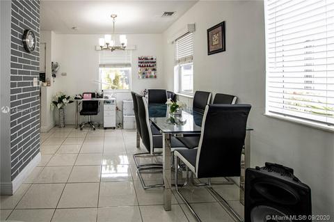 752 SE 8th Pl, Hialeah, FL 33010 photo 6