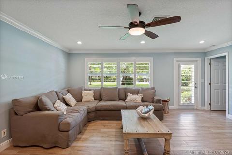 5857 S Keith Rd, Jupiter, FL 33458 photo 2