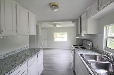 1679 NW 6th St, Okeechobee, FL 34972 photo 5