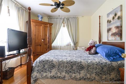 8927 Garland Ave, Surfside, FL 33154 photo 22