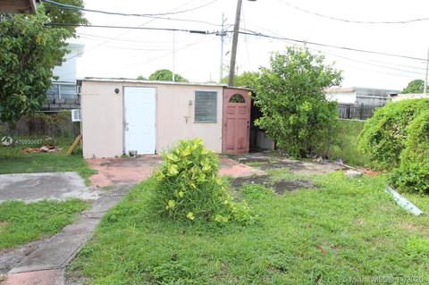 1010 E 6th Ct, Hialeah, FL 33010 photo 28
