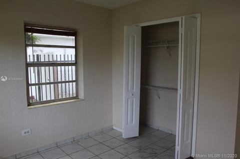 1010 E 6th Ct, Hialeah, FL 33010 photo 19