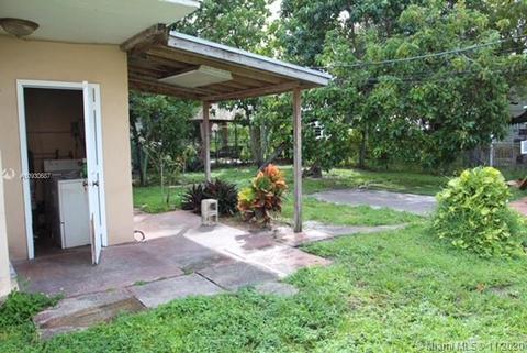1010 E 6th Ct, Hialeah, FL 33010 photo 24