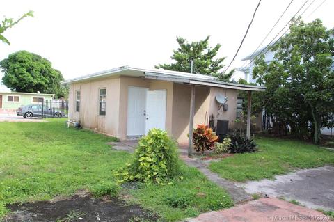 1010 E 6th Ct, Hialeah, FL 33010 photo 23