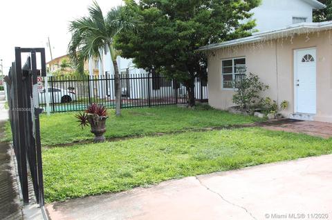 1010 E 6th Ct, Hialeah, FL 33010 photo 4