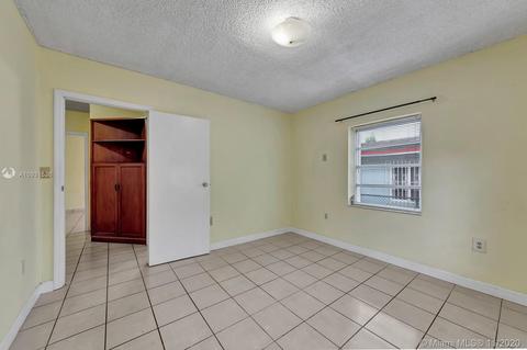 582 E 15th St, Hialeah, FL 33010 photo 7