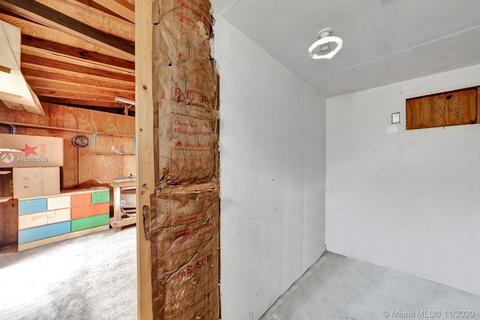 582 E 15th St, Hialeah, FL 33010 photo 44