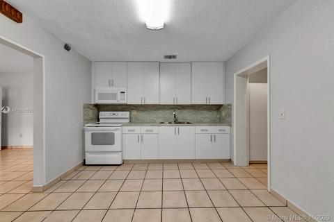 582 E 15th St, Hialeah, FL 33010 photo 29
