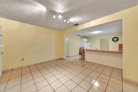 582 E 15th St, Hialeah, FL 33010 photo 39