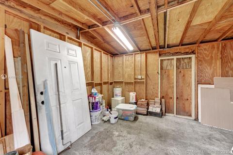 582 E 15th St, Hialeah, FL 33010 photo 46