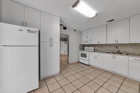 582 E 15th St, Hialeah, FL 33010 photo 27