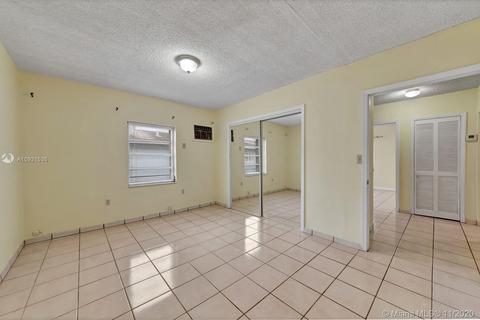 582 E 15th St, Hialeah, FL 33010 photo 20
