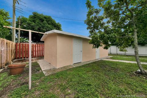 582 E 15th St, Hialeah, FL 33010 photo 26