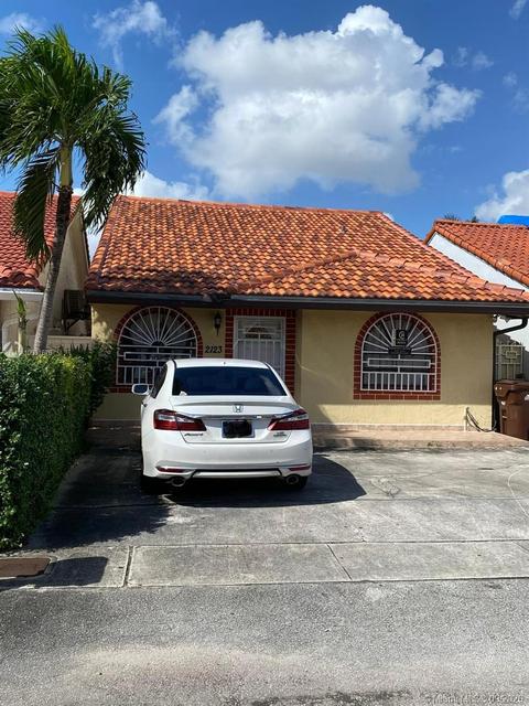 2123 W 55th St, Hialeah, FL 33016 photo 1