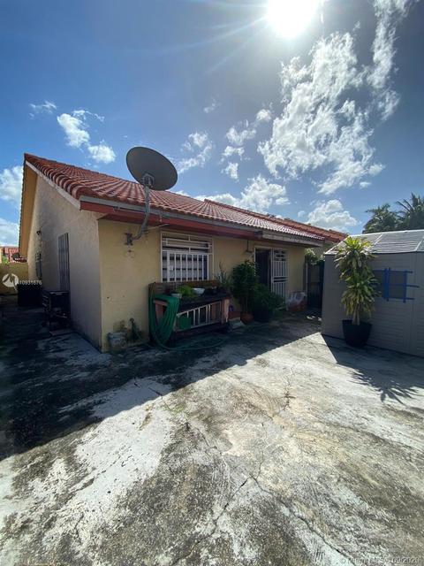 2123 W 55th St, Hialeah, FL 33016 photo 14