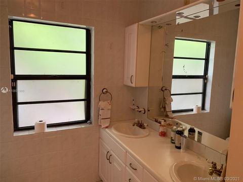 131 Harbor Dr, Key Biscayne, FL 33149 photo 40