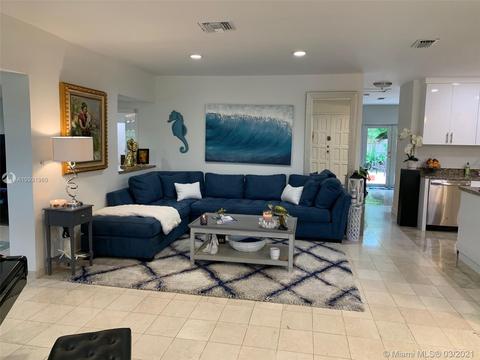 131 Harbor Dr, Key Biscayne, FL 33149 photo 2