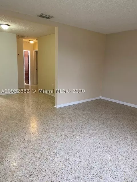 5195 E 4th Ave, Hialeah, FL 33013 photo 6