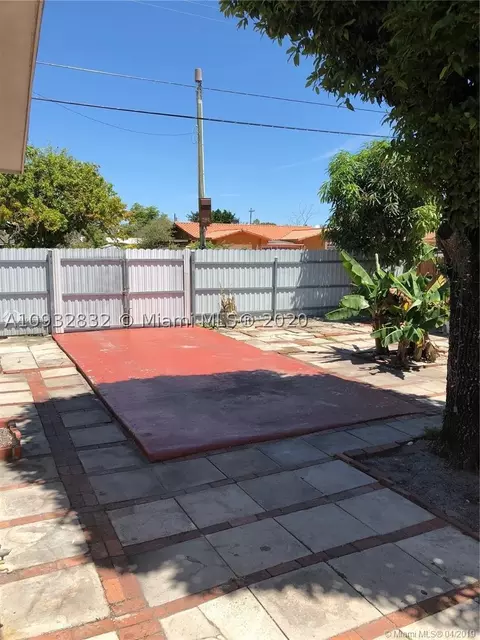 5195 E 4th Ave, Hialeah, FL 33013 photo 18