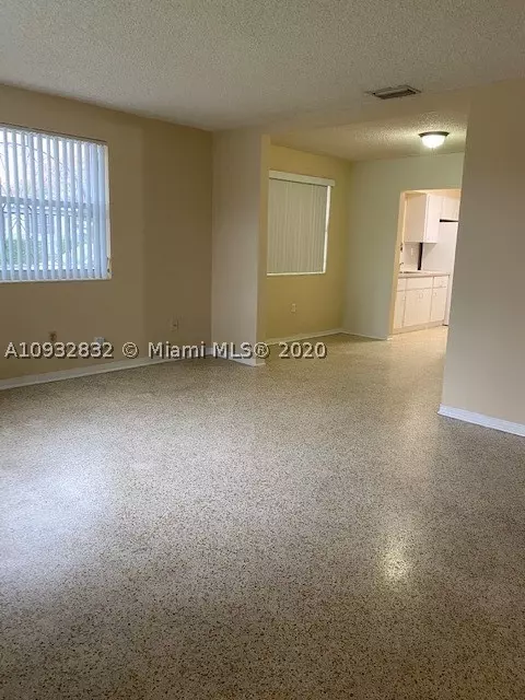 5195 E 4th Ave, Hialeah, FL 33013 photo 14
