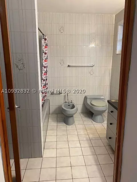 5195 E 4th Ave, Hialeah, FL 33013 photo 10