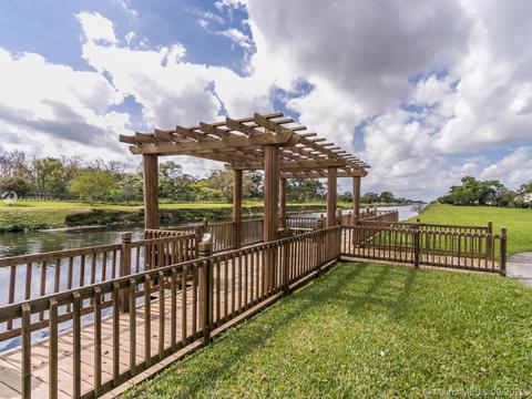 204 E Hemingway Cir, Margate, FL 33063 photo 54