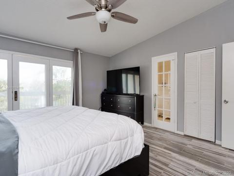 204 E Hemingway Cir, Margate, FL 33063 photo 32