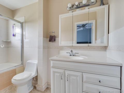 204 E Hemingway Cir, Margate, FL 33063 photo 35