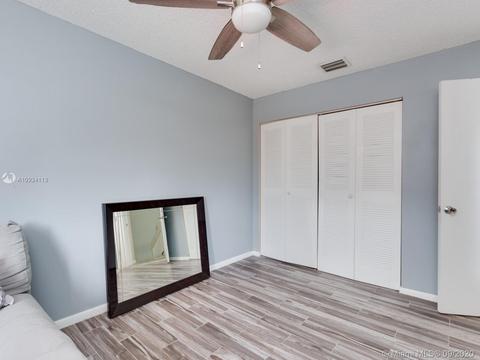 204 E Hemingway Cir, Margate, FL 33063 photo 26