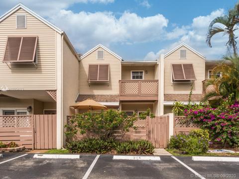 204 E Hemingway Cir, Margate, FL 33063 photo 1