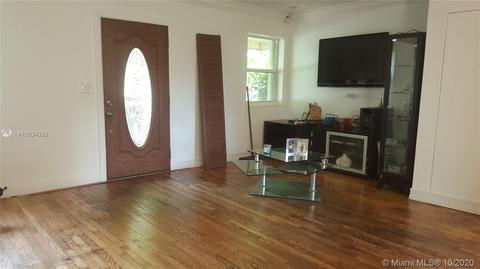 140 NE 171st Ter, North Miami Beach, FL 33162 photo 3