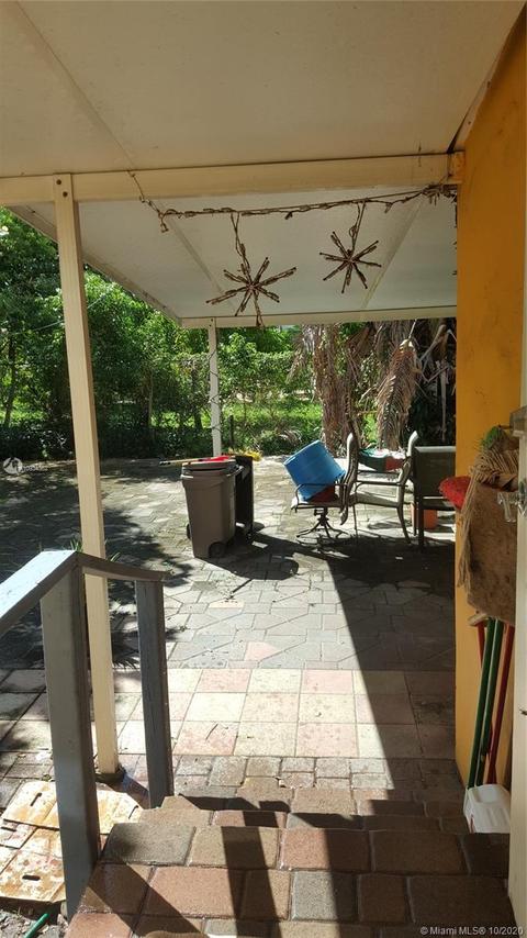 140 NE 171st Ter, North Miami Beach, FL 33162 photo 20