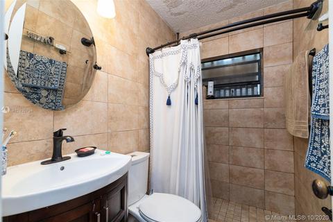 825 E 26th St, Hialeah, FL 33013 photo 16