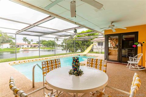 14600 Dade Pine Ave, Miami Lakes, FL 33014 photo 2