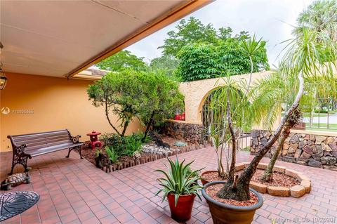 14600 Dade Pine Ave, Miami Lakes, FL 33014 photo 4