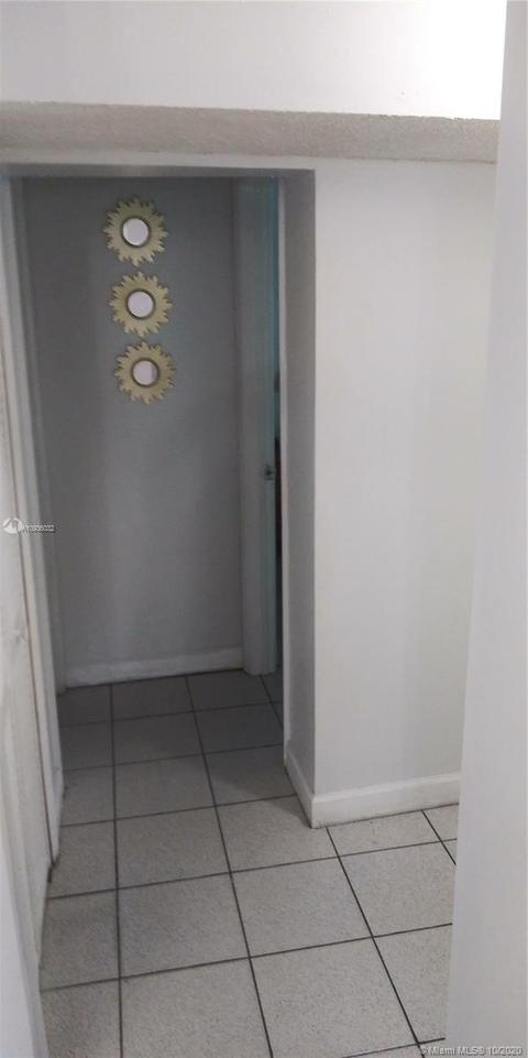 634 E 20th St, Hialeah, FL 33013 photo 23