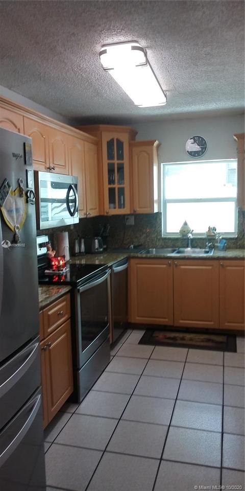 634 E 20th St, Hialeah, FL 33013 photo 6